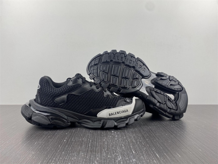 Ba*len*cia*ga track trainer btt-028