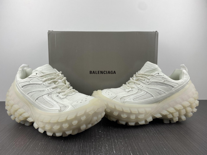 Ba*len*cia*ga track trainer  (all white night light ) btt-037
