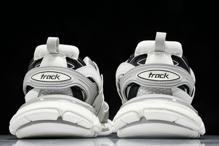 Ba*len*cia*ga track runner btt-199