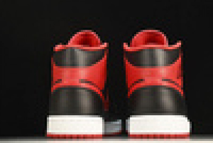 air jordan 1 mid    dq8426-060