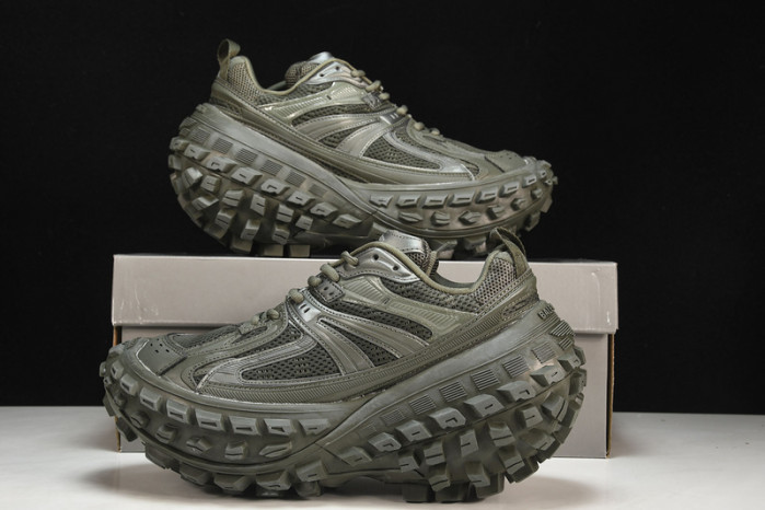 Ba*len*cia*ga track trainer btt-030