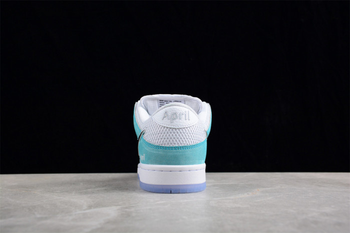 nike  sb dunk low   fd2562-400
