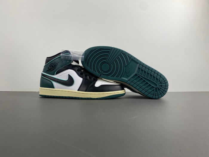air jordan 1 mid  "legend pink"  fq7818-100