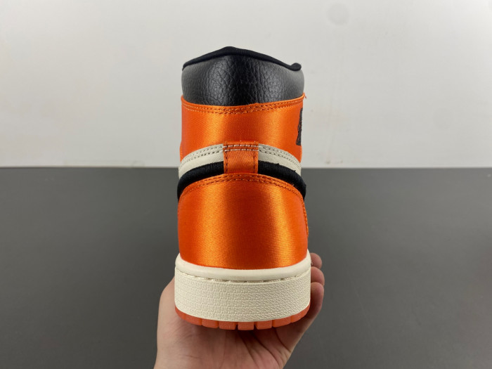 air jordan 1  av3725-010