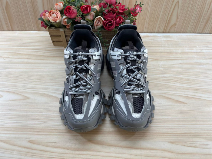 Ba*len*cia*ga track trainer btt-062