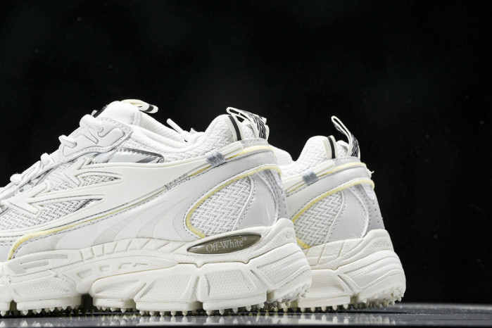 c/o sneakers co-002